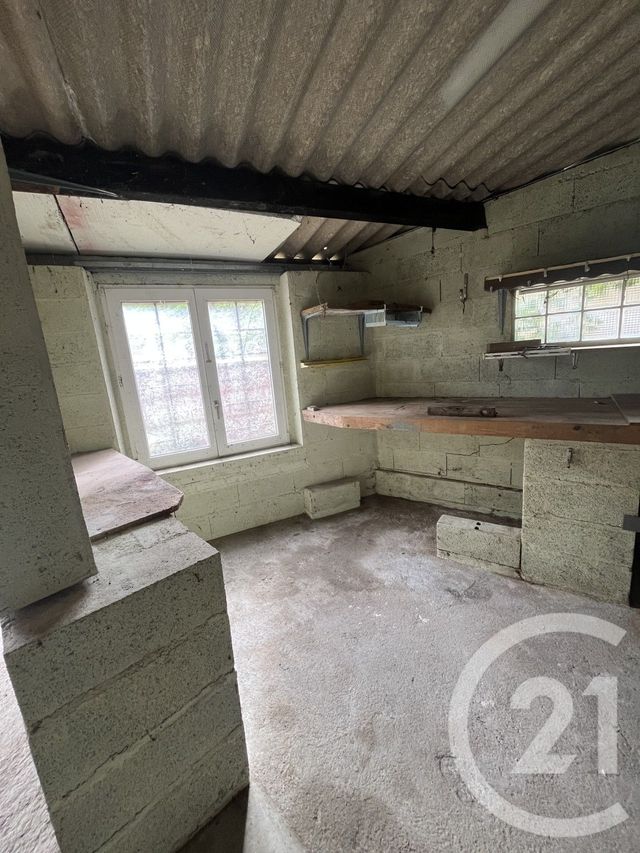 parking à louer - 12.0 m2 - MONTLUCON - 03 - AUVERGNE - Century 21 Pasquet Immobilier