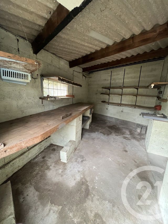 parking à louer - 12.0 m2 - MONTLUCON - 03 - AUVERGNE - Century 21 Pasquet Immobilier