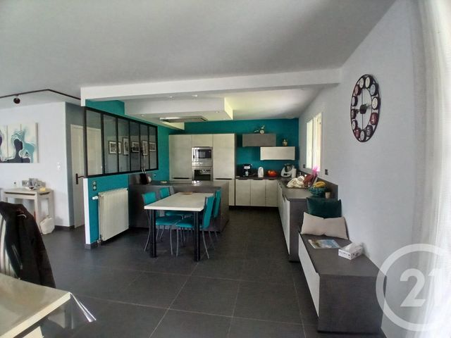 maison à vendre - 7 pièces - 159.57 m2 - DOMERAT - 03 - AUVERGNE - Century 21 Pasquet Immobilier