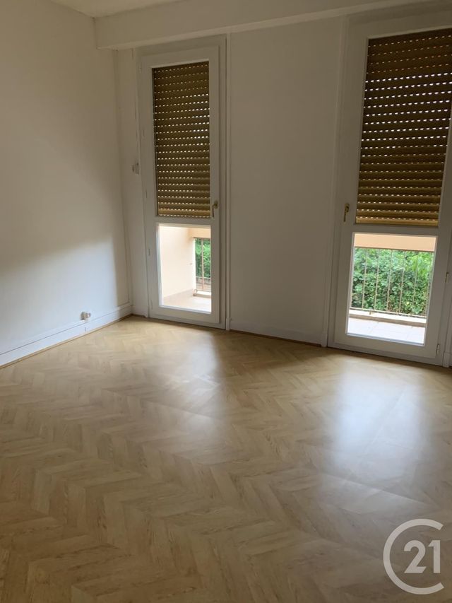 Appartement F4 à louer - 5 pièces - 95.73 m2 - MONTLUCON - 03 - AUVERGNE - Century 21 Pasquet Immobilier