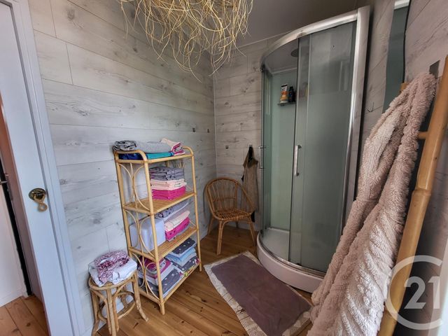 maison à louer - 4 pièces - 103.3 m2 - TREIGNAT - 03 - AUVERGNE - Century 21 Pasquet Immobilier