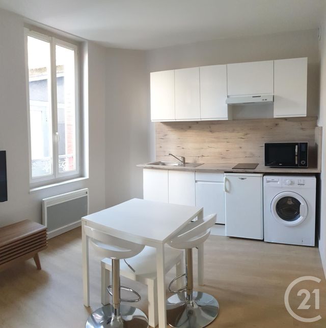 Appartement Studio à louer - 1 pièce - 24.15 m2 - MONTLUCON - 03 - AUVERGNE - Century 21 Pasquet Immobilier