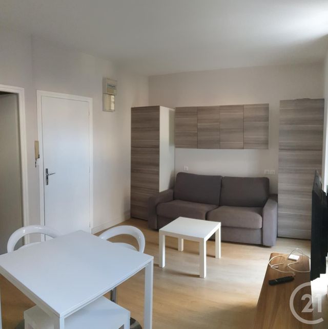 Appartement Studio à louer - 1 pièce - 24.15 m2 - MONTLUCON - 03 - AUVERGNE - Century 21 Pasquet Immobilier