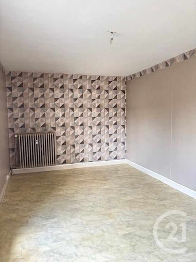 Appartement F4 à vendre - 4 pièces - 80.0 m2 - MONTLUCON - 03 - AUVERGNE - Century 21 Pasquet Immobilier