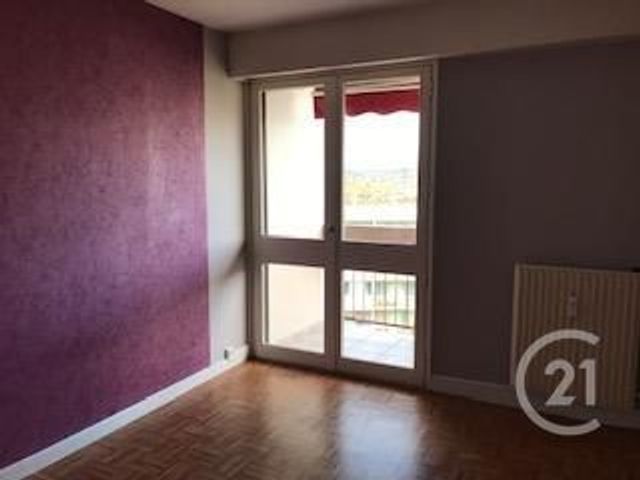 Appartement F3 à vendre - 3 pièces - 59.46 m2 - MONTLUCON - 03 - AUVERGNE - Century 21 Pasquet Immobilier