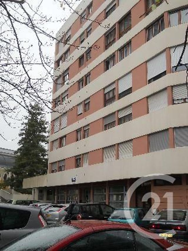 Appartement F3 à vendre - 3 pièces - 59.46 m2 - MONTLUCON - 03 - AUVERGNE - Century 21 Pasquet Immobilier