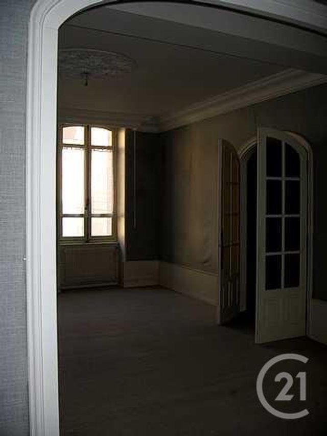 Appartement F3 bis à vendre - 3 pièces - 81.0 m2 - MONTLUCON - 03 - AUVERGNE - Century 21 Pasquet Immobilier