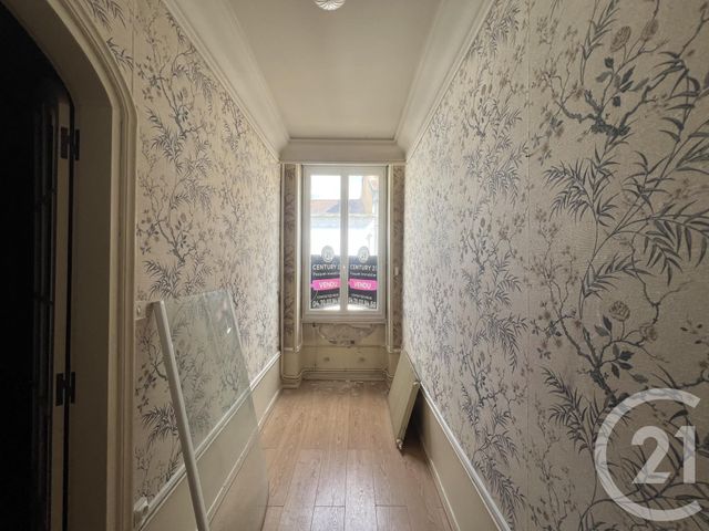 Appartement F3 bis à vendre - 3 pièces - 81.0 m2 - MONTLUCON - 03 - AUVERGNE - Century 21 Pasquet Immobilier