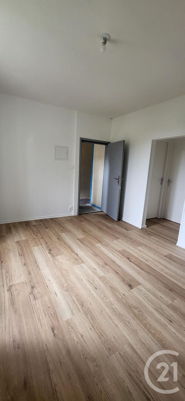 Appartement F2 à louer - 2 pièces - 32.98 m2 - EVAUX LES BAINS - 23 - LIMOUSIN - Century 21 Pasquet Immobilier