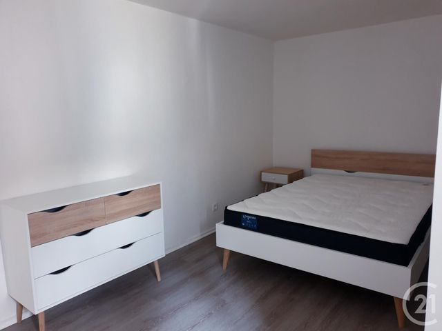 Appartement F2 à louer - 2 pièces - 49.8 m2 - MONTLUCON - 03 - AUVERGNE - Century 21 Pasquet Immobilier