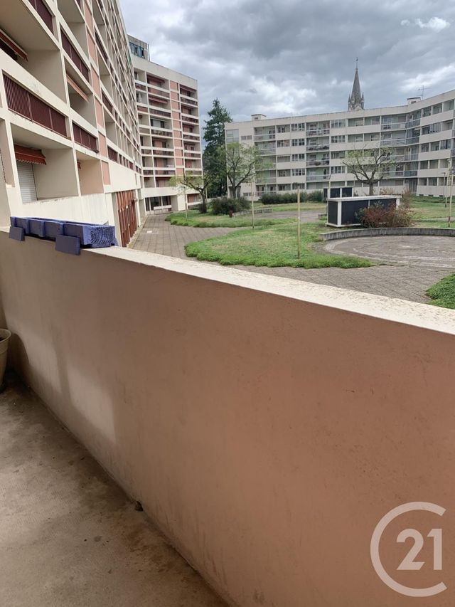 Appartement F3 à louer - 3 pièces - 58.0 m2 - MONTLUCON - 03 - AUVERGNE - Century 21 Pasquet Immobilier