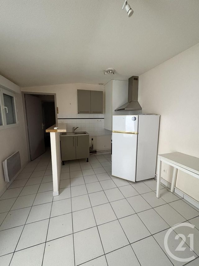 Appartement F1 à louer - 2 pièces - 32.48 m2 - MONTLUCON - 03 - AUVERGNE - Century 21 Pasquet Immobilier