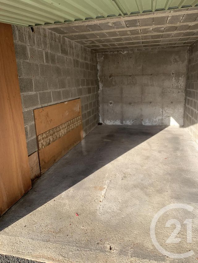 parking à louer - 14.05 m2 - MONTLUCON - 03 - AUVERGNE - Century 21 Pasquet Immobilier