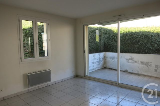Appartement F2 à vendre - 2 pièces - 38.0 m2 - MONTLUCON - 03 - AUVERGNE - Century 21 Pasquet Immobilier