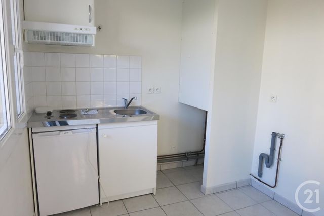 Appartement F2 à vendre - 2 pièces - 38.0 m2 - MONTLUCON - 03 - AUVERGNE - Century 21 Pasquet Immobilier
