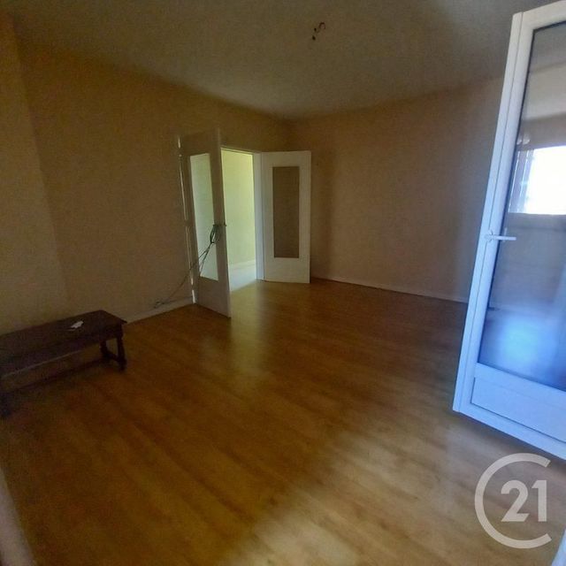 Appartement F3 à vendre - 3 pièces - 60.0 m2 - MONTLUCON - 03 - AUVERGNE - Century 21 Pasquet Immobilier