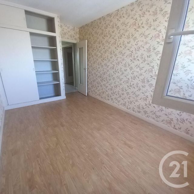 Appartement F3 à vendre - 3 pièces - 60.0 m2 - MONTLUCON - 03 - AUVERGNE - Century 21 Pasquet Immobilier