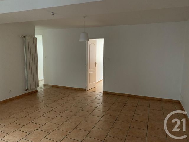 Appartement F2 bis à louer - 3 pièces - 71.38 m2 - MONTLUCON - 03 - AUVERGNE - Century 21 Pasquet Immobilier