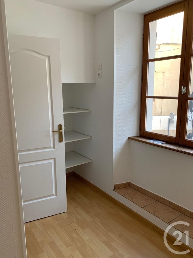 Appartement F2 bis à louer - 3 pièces - 71.38 m2 - MONTLUCON - 03 - AUVERGNE - Century 21 Pasquet Immobilier