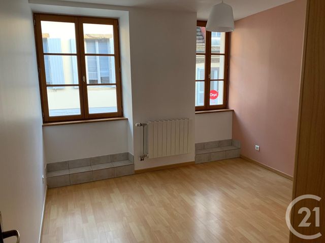 Appartement F2 bis à louer - 3 pièces - 71.38 m2 - MONTLUCON - 03 - AUVERGNE - Century 21 Pasquet Immobilier