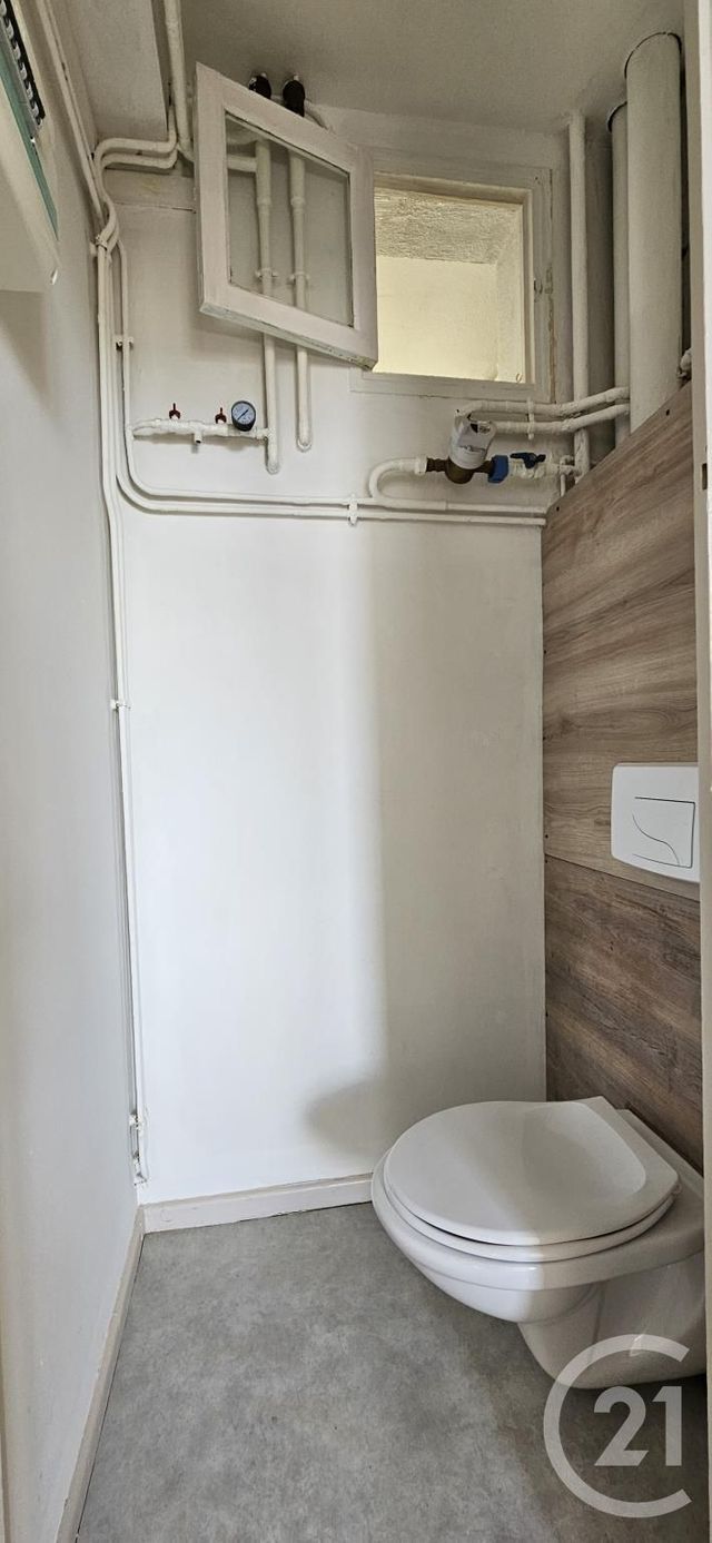 Appartement F4 à vendre - 4 pièces - 65.94 m2 - MONTLUCON - 03 - AUVERGNE - Century 21 Pasquet Immobilier