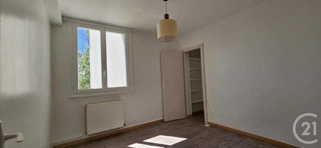 Appartement F4 à vendre - 4 pièces - 65.94 m2 - MONTLUCON - 03 - AUVERGNE - Century 21 Pasquet Immobilier