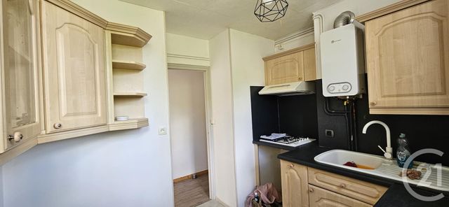 Appartement F4 à vendre - 4 pièces - 65.94 m2 - MONTLUCON - 03 - AUVERGNE - Century 21 Pasquet Immobilier