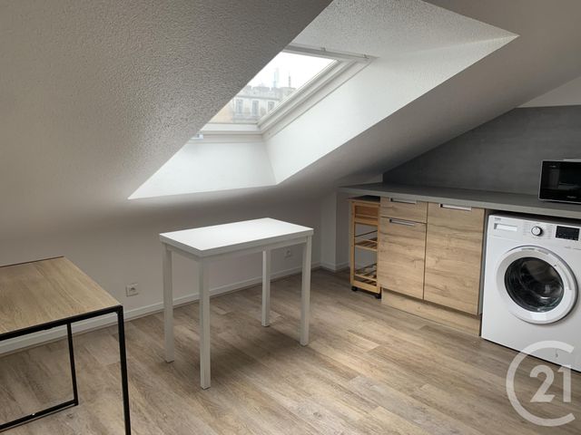 Appartement F3 à louer - 3 pièces - 44.63 m2 - MONTLUCON - 03 - AUVERGNE - Century 21 Pasquet Immobilier