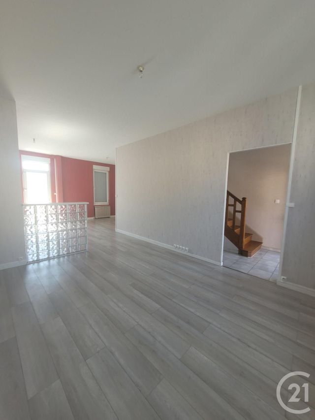 maison à louer - 4 pièces - 88.0 m2 - MONTLUCON - 03 - AUVERGNE - Century 21 Pasquet Immobilier