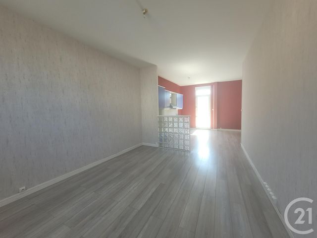 maison à louer - 4 pièces - 88.0 m2 - MONTLUCON - 03 - AUVERGNE - Century 21 Pasquet Immobilier