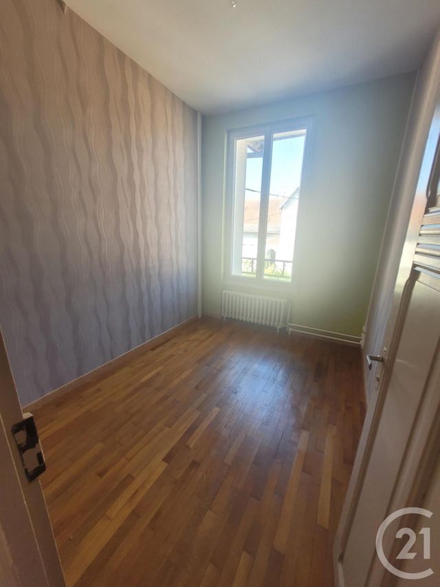 maison à louer - 4 pièces - 88.0 m2 - MONTLUCON - 03 - AUVERGNE - Century 21 Pasquet Immobilier