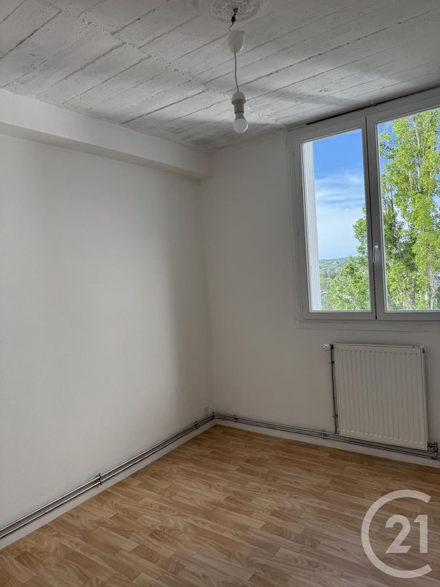 Appartement F3 à louer - 3 pièces - 69.13 m2 - MONTLUCON - 03 - AUVERGNE - Century 21 Pasquet Immobilier