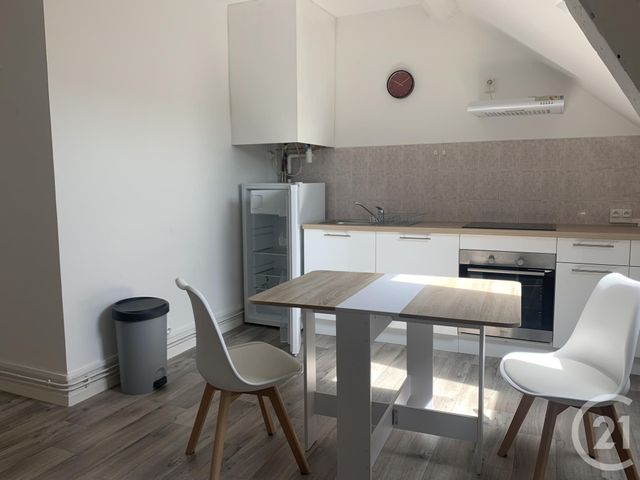 Appartement F1 à louer - 1 pièce - 22.0 m2 - MONTLUCON - 03 - AUVERGNE - Century 21 Pasquet Immobilier