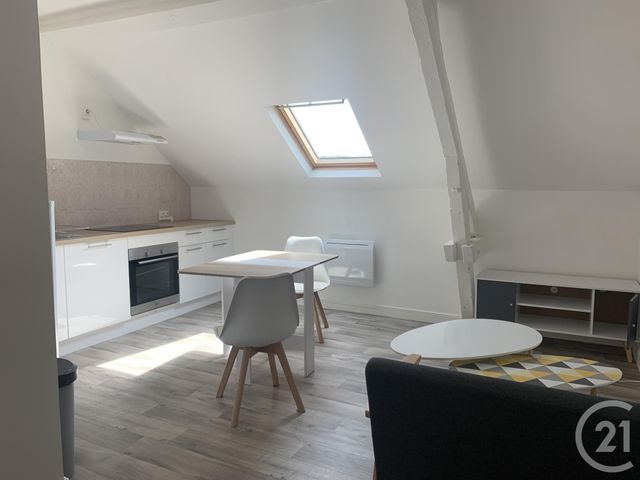 Appartement F1 à louer - 1 pièce - 22.0 m2 - MONTLUCON - 03 - AUVERGNE - Century 21 Pasquet Immobilier