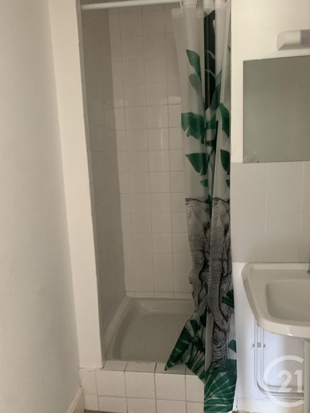 Appartement F1 à louer - 1 pièce - 22.0 m2 - MONTLUCON - 03 - AUVERGNE - Century 21 Pasquet Immobilier