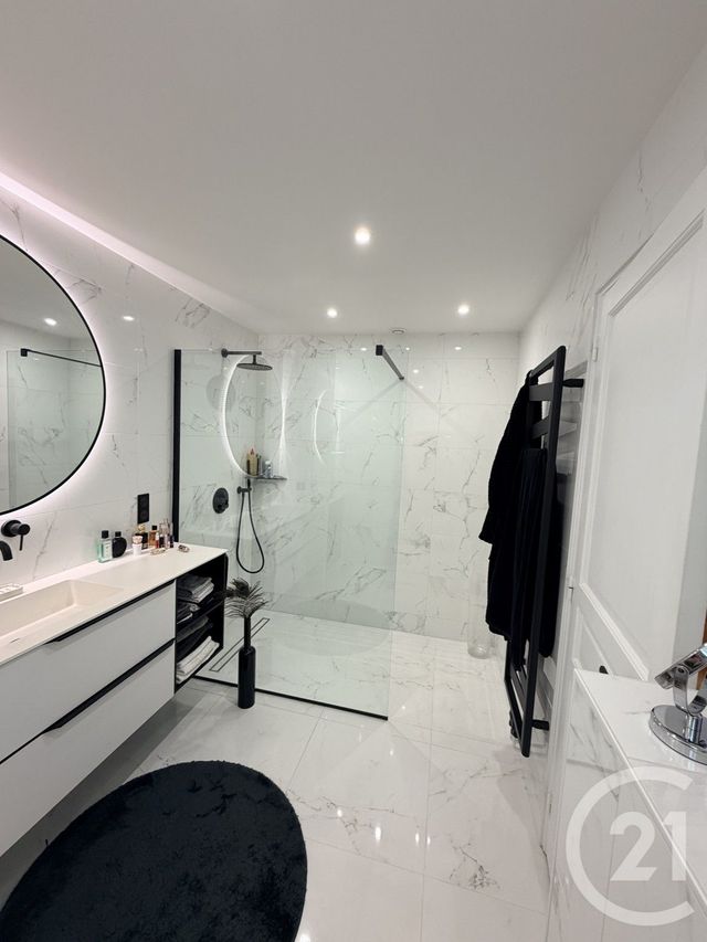 maison à vendre - 6 pièces - 165.6 m2 - DOMERAT - 03 - AUVERGNE - Century 21 Pasquet Immobilier