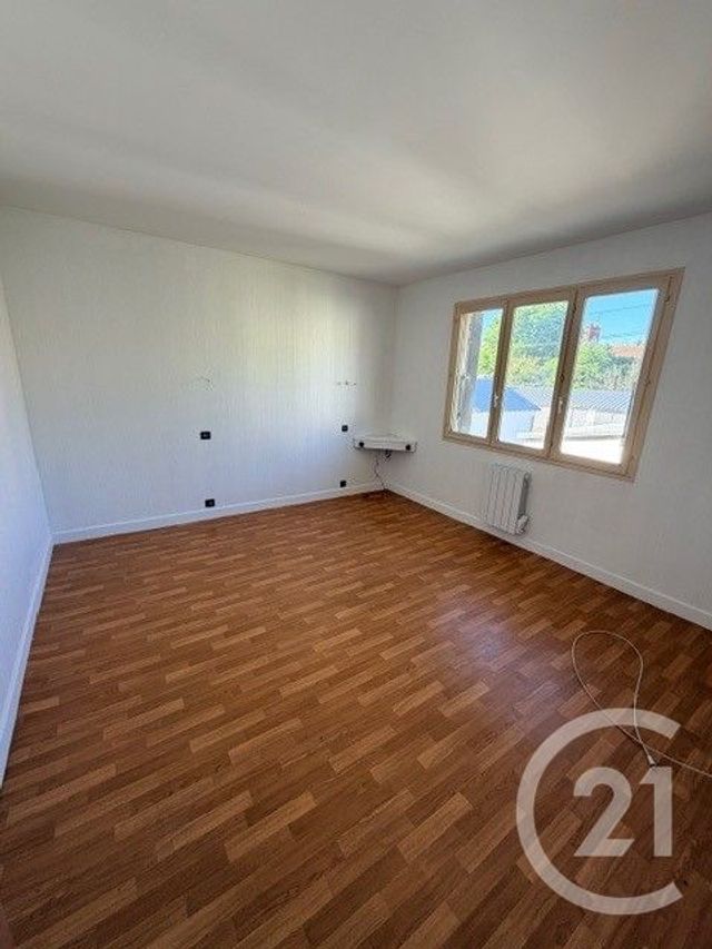 maison à louer - 5 pièces - 128.0 m2 - MONTLUCON - 03 - AUVERGNE - Century 21 Pasquet Immobilier