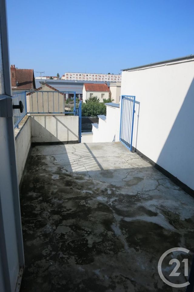 Appartement F3 à louer - 3 pièces - 80.0 m2 - MONTLUCON - 03 - AUVERGNE - Century 21 Pasquet Immobilier