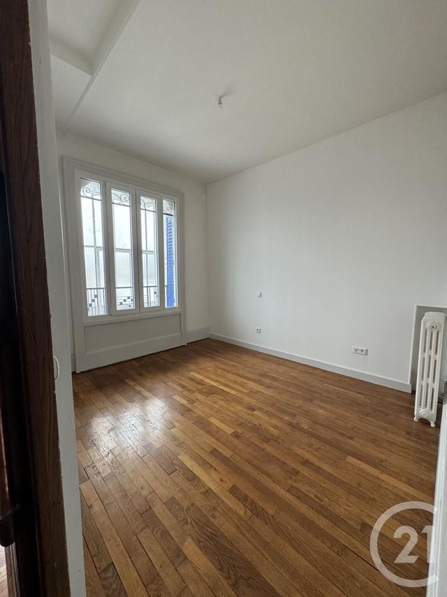 Appartement F3 à louer - 3 pièces - 80.0 m2 - MONTLUCON - 03 - AUVERGNE - Century 21 Pasquet Immobilier