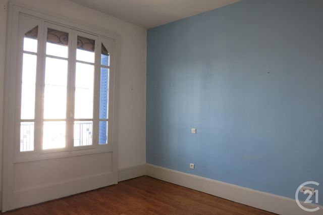 Appartement F3 à louer - 3 pièces - 80.0 m2 - MONTLUCON - 03 - AUVERGNE - Century 21 Pasquet Immobilier