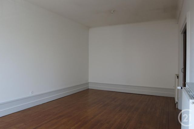 Appartement F3 à louer - 3 pièces - 80.0 m2 - MONTLUCON - 03 - AUVERGNE - Century 21 Pasquet Immobilier