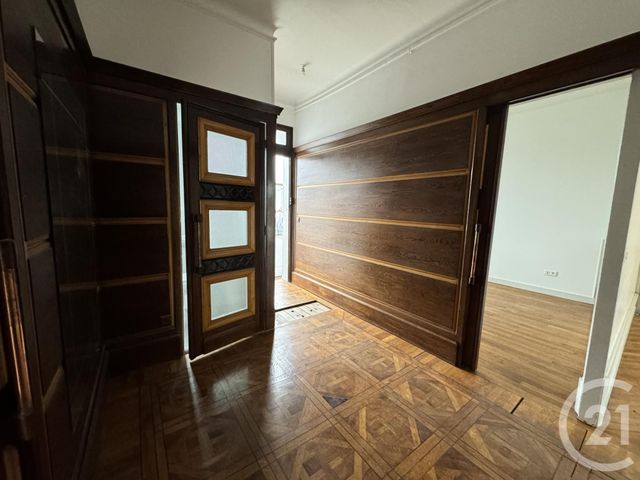 Appartement F3 à louer - 3 pièces - 80.0 m2 - MONTLUCON - 03 - AUVERGNE - Century 21 Pasquet Immobilier