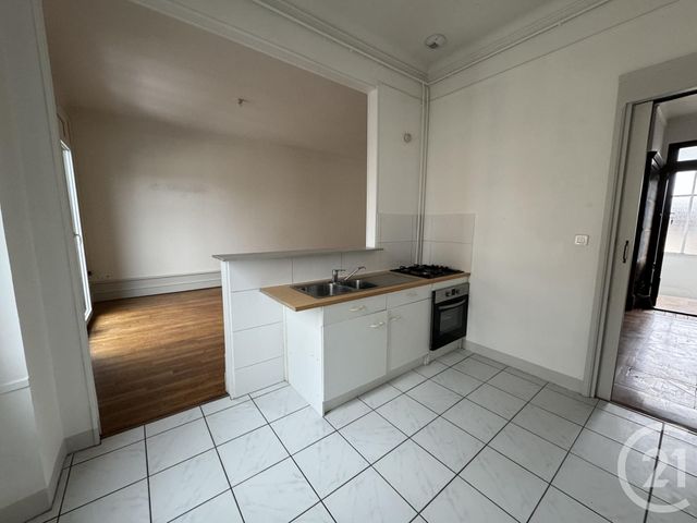 Appartement F3 à louer - 3 pièces - 80.0 m2 - MONTLUCON - 03 - AUVERGNE - Century 21 Pasquet Immobilier