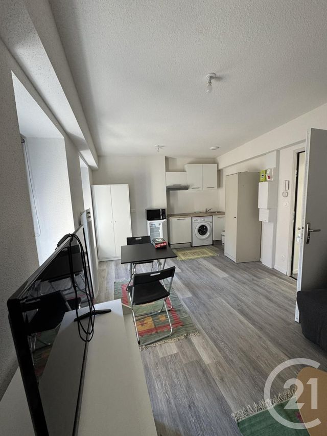 Appartement Studio à louer - 1 pièce - 20.85 m2 - MONTLUCON - 03 - AUVERGNE - Century 21 Pasquet Immobilier