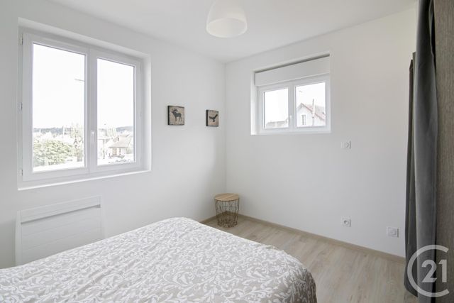 Appartement F4 à louer - 4 pièces - 71.75 m2 - MONTLUCON - 03 - AUVERGNE - Century 21 Pasquet Immobilier