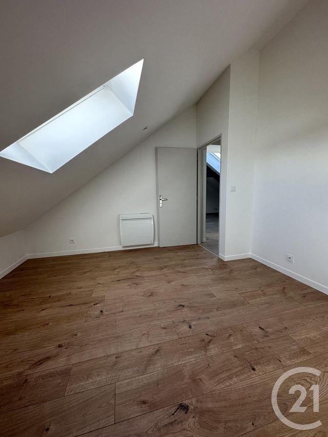 Appartement F3 à louer - 3 pièces - 32.85 m2 - MONTLUCON - 03 - AUVERGNE - Century 21 Pasquet Immobilier