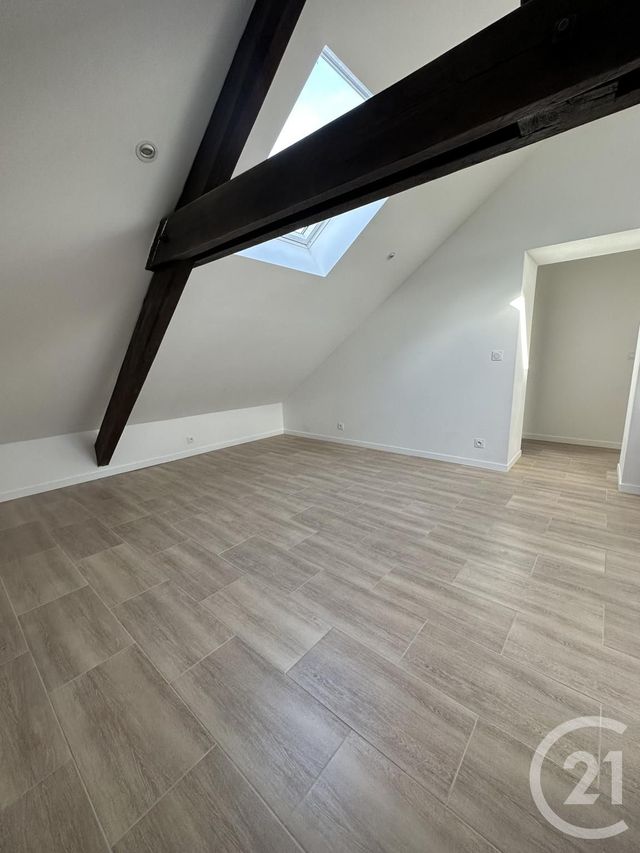 Appartement F3 à louer - 3 pièces - 32.85 m2 - MONTLUCON - 03 - AUVERGNE - Century 21 Pasquet Immobilier