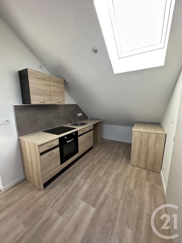 Appartement F3 à louer - 3 pièces - 32.85 m2 - MONTLUCON - 03 - AUVERGNE - Century 21 Pasquet Immobilier