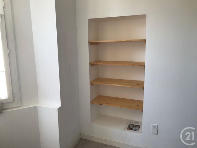 Appartement Studio à louer - 1 pièce - 29.0 m2 - MONTLUCON - 03 - AUVERGNE - Century 21 Pasquet Immobilier