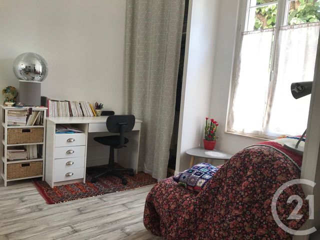 Appartement Studio à louer - 1 pièce - 29.0 m2 - MONTLUCON - 03 - AUVERGNE - Century 21 Pasquet Immobilier